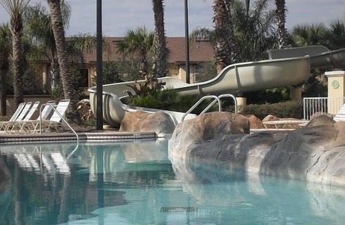 Regal Palms House | Large Townhouse; Walk to Pool & Lazy River! 15 minutes to Disney; Free WIFI
