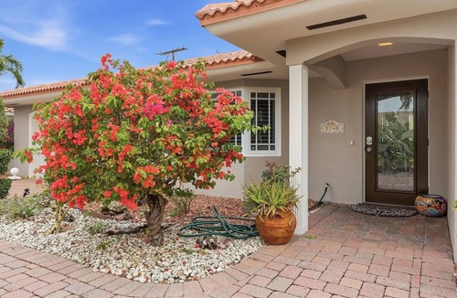 Singer Island House | Le Jardin - Hidden Gem on Singer Island! Charming 2BD + Den with Future Pool/Spa