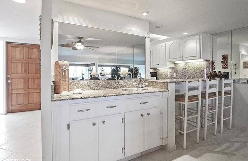 Stuart Condo | Lease for 30 days. No need to stay the 30 days but pay less than similar units.