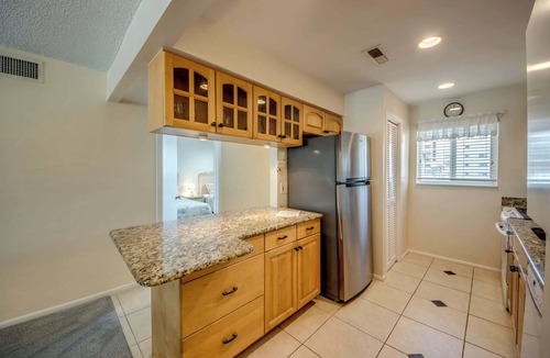 South Island Condo | Leonardo Arms #209 Cozy Beachfront Condo