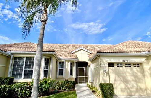 Tropical Cove Villa | Lexington Country Club Villa, 3 bedroom 2 bath, extended lanai with water view