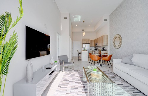 Northeast Miami Apartment | LG604 DESIGN DISTRICT, LUXURY GREAT VIEWS