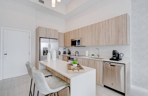 Northeast Miami Apartment | LG604 DESIGN DISTRICT, LUXURY GREAT VIEWS