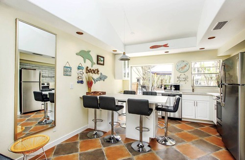 Captiva House | Life's a Beach: Walk to Private Beach & Village in 5 Minutes