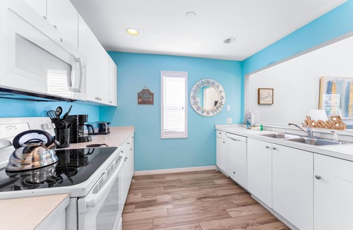 Siesta Key Village Apartment | Living the Dream by Beachside Managment