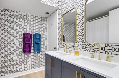 Pelican Bay House | Location! 3 bd/3ba near Mercato/VanderbiltBeach.