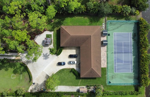 Oakes Estates House | LOCATION , LOCATION, LOCATION ! LUXURY OAKES ESTATES HOME FOR SEASONAL RENTAL