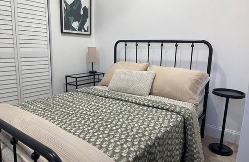 Coral Terrace Apartment | Location matters! Cozy 1 bedroom studio close to West Miami!