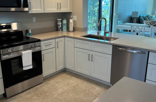 Sanibel Condo | LOGGERHEAD CAY 501🌴Direct Gulf Front🏖️Sanibel Escape🏝️ Queen & Twin in spare room