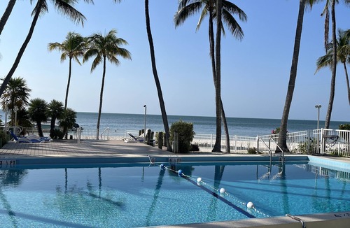 Layton House | Long Key Condos Oceanfront property with beautiful sandy beach, pool, tennis