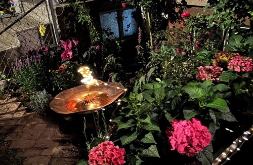 Newburgh Apartment | Lovely 1-bedroom studio located in the basement. Private entrance