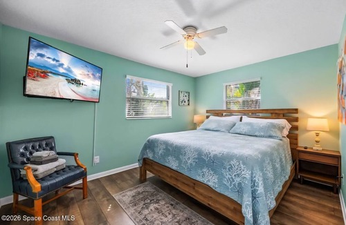 Melbourne House | Lovely 3-bedroom heated pool house with AC in vibrant Melbourne