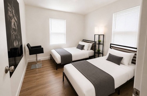 Hollywood House | Lovely 3-bedroom house with AC in soothing Hollywood
