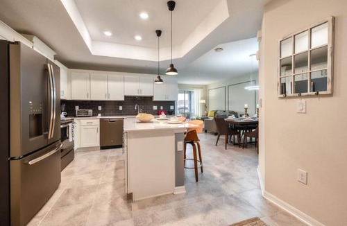 Kissimmee Condo | Lovely Themed 3-BR in resort 10 min from Disney