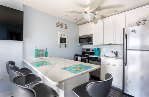 Fort Myers Beach Condo | Lovers Key Beach Club Beautiful & CLEAN + Priv. Beach- Pool