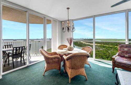 Fort Myers Beach House | Lovers Key Resort 1201