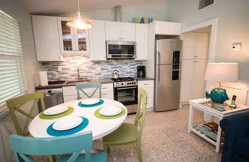Holmes Beach Apartment | LOW PRICES! Tranquil AMI Beach Resort Unit 2 Central Holmes Beach, FL