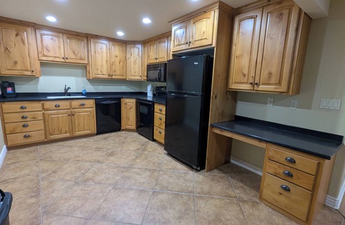 Spanish Fork House | Lower River Cottage - Cozy 3br 1 ba basement in Spanish Fork near SF River trail