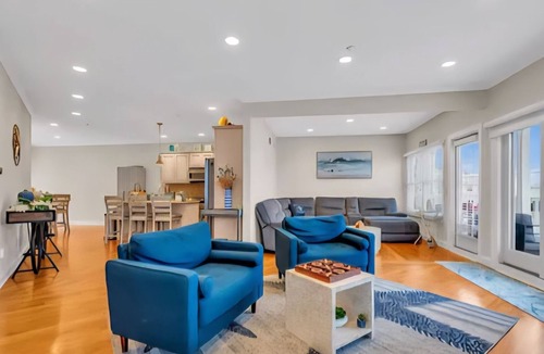 Seaside Heights Condo | Lux Ocean Front Pet Friendly 5BD/6BA w/POOL STEPS to the boardwalk and ELEVATOR!