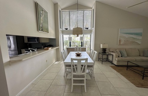 Braden River Villa | Luxurious Retreat Located in The Meadows, Close Proximity To UTC Shopping & Restaurants!