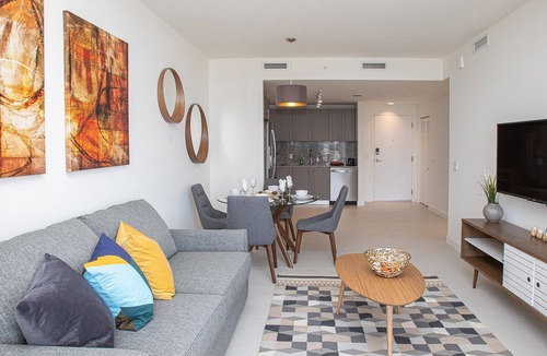 Doral Apartment | Luxury 1BD/1BT Apartment in Downtown Doral