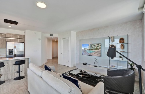 Northeast Miami Condo | Luxury 2BR In Design District with Pool+Parking+Gym @ QUADRO CONDOMINIUMS