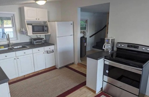 Hopatcong House | Luxury 2BR Lakefront w/Dock & Kayaks