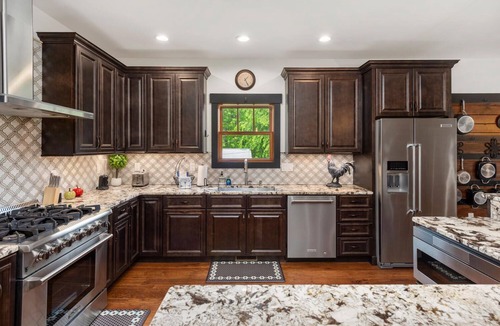 Swannanoa House | Luxury 3-bedroom house near Asheville w Hot tub, Fire Pit, Gourmet Kitchen