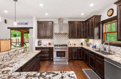 Swannanoa House | Luxury 3-bedroom house near Asheville w Hot tub, Fire Pit, Gourmet Kitchen