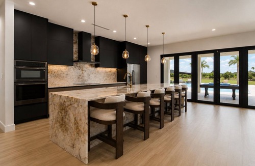 Ludlam House | Luxury 5BR Retreat W/Pool,Jacuzzi & Outdoor Kitche.