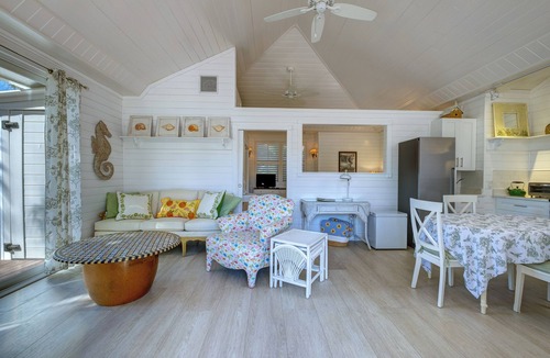 Siesta Key Cottage | Luxury Beach Cottage on Siesta Key: Perfect Getaway, private pool.