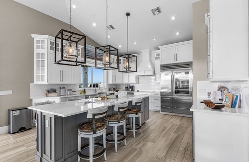 Fort Myers Beach House | Luxury Beach Home, Gulf Access, Pool Table, Heated Pool & Spa - Summer Wind - Roelens
