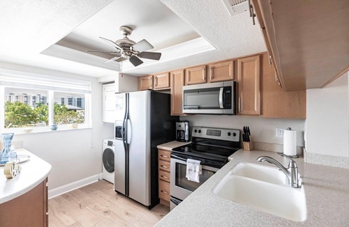 Laguna Shores Condo | Luxury Beachfront Condo