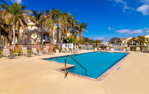 Ocean Side Village House | Luxury Beachside Condo - Half Mile from Beach