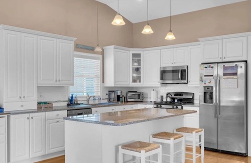 South Beach Haven House | Luxury Coastal 5-bedroom Home with Heated Pool - South Beach Haven