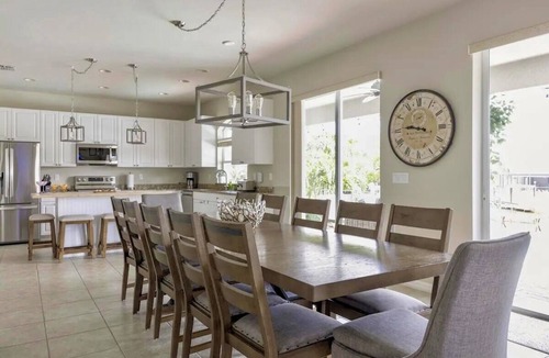 Yacht Club Villa | Luxury, Comfort & Waterfront Bliss – Welcome to Villa Del Rio