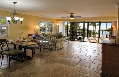 South Island Condo | Luxury Eden House 2B/2B Beachfront Vacation Condo with Million$ View!