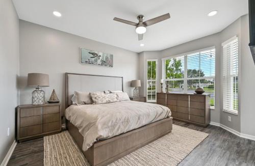 Naples House | Luxury Golf Condo With Resort Pool and Amenities