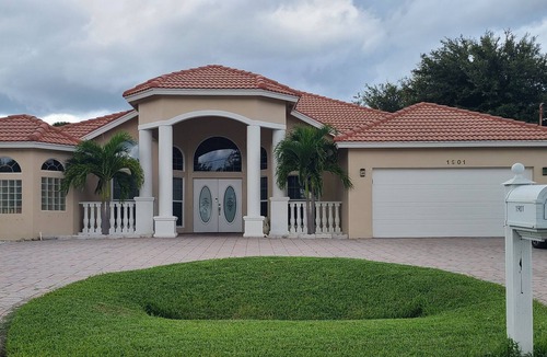 Port Saint Lucie House | Luxury home near everything