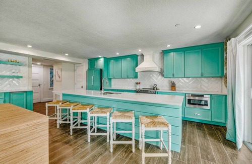 Siesta Key Village House | Luxury House w/Heated Pool & Spa, Walk to Beach