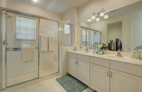 Palm Beach Gardens Condo | Luxury Lakeview Condo in Resort Community: 3BR Retrea: 4 month minimum
