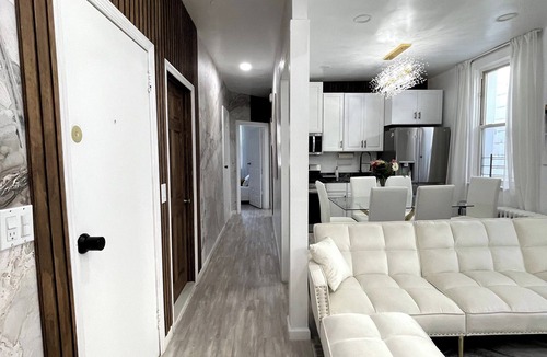 Southeast Yonkers House | Luxury Living in the Heart of NY!
