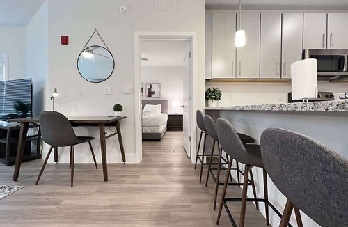 Temple Terrace Apartment | Luxury Living Near Moffitt & USF, Pool Views!