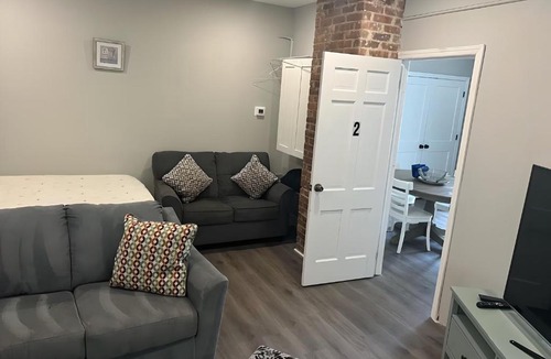 Long Branch Apartment | Luxury & Modern 2 bedroom apartment , near the beach !