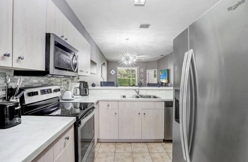 Fedhaven Villa | Luxury n cozy 3 bed 2 bath vacation property in a gated community