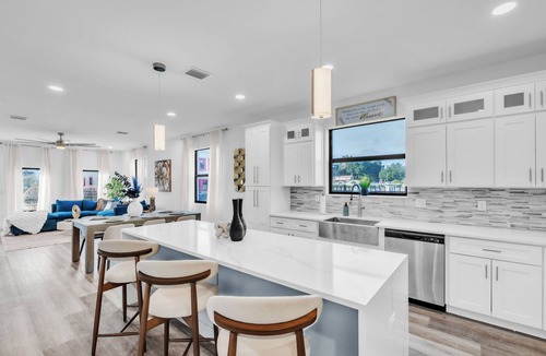 Pinellas Park House | Luxury new construction town house, with roof top vibes, hot tub and pool