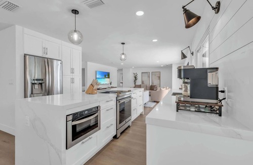 Bonita Springs House | Luxury Oasis w/Heated Pool & Outdoor Kitchen