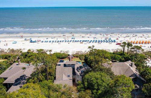 Oceanside House | Luxury Oceanfront 7 BR 7 BA Wonderful Pool Deck Beach gear and bike rentals included
