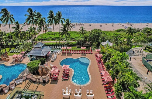 Mid Beach Apartment | Luxury Oceanfront Condo 2BR 2.5BA with 700Sqft Terrace, Sauna, Resort Amenities & Pools 1501