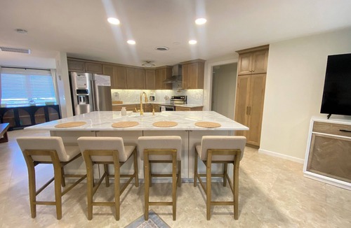 Englewood House | Luxury PRIME Location! Approx 60 Steps to PRIVATE BEACH Dogs OK prior permission